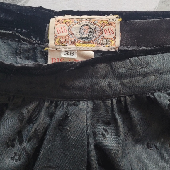 Gorgeous vintage skirt! Black - Picture 3 of 6